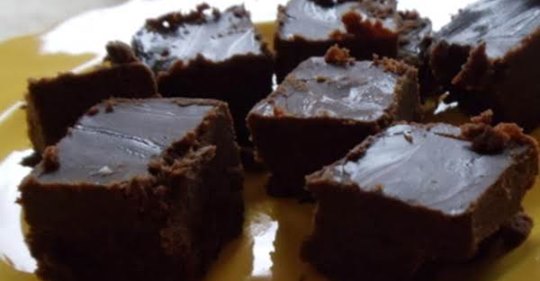 HERSHEY’S OLD FASHIONED RICH COCOA FUDGE