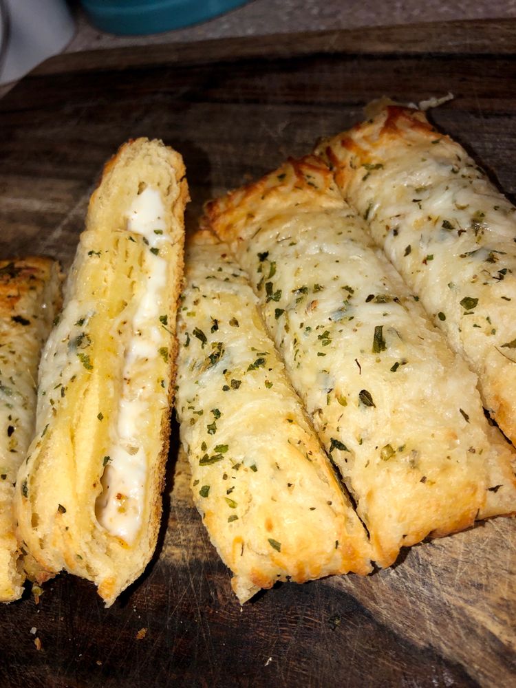 Homemade Cheesy Garlic Breadsticks