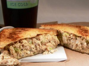 SOUTHERN-STYLE CHICKEN SALAD